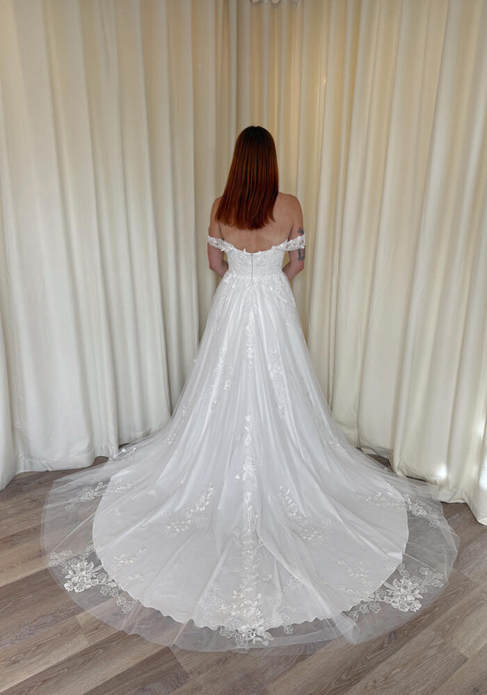 Forget Me Knot Amaia No Plunge | Wedding Dress New Zealand