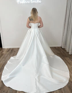 Forget Me Knot Eastbourne | Wedding Dress New Zealand