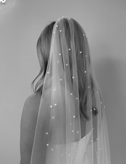 Scattered Pearls 120"