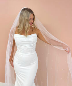 Scattered pearls 120