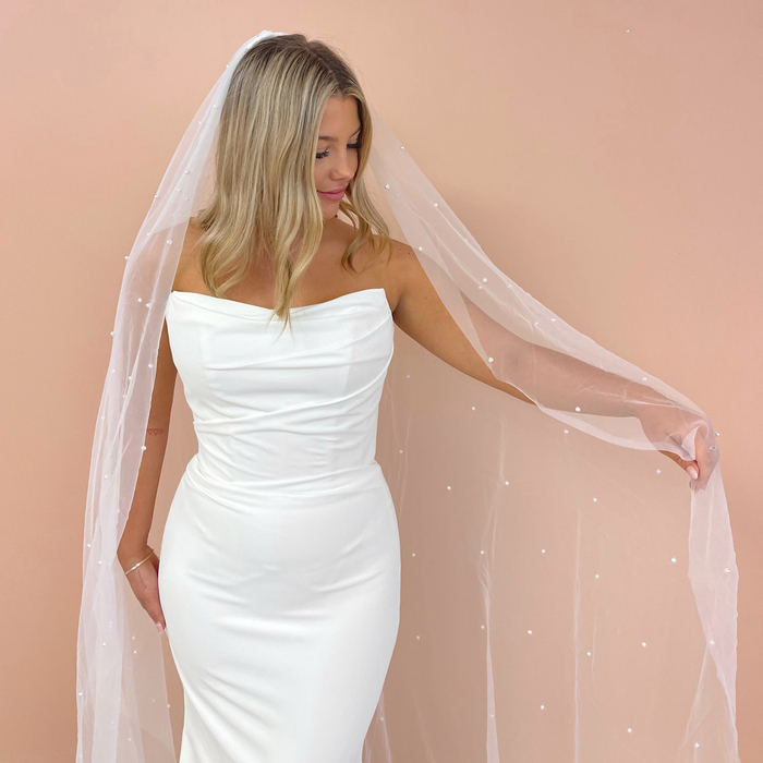 Scattered pearls 120