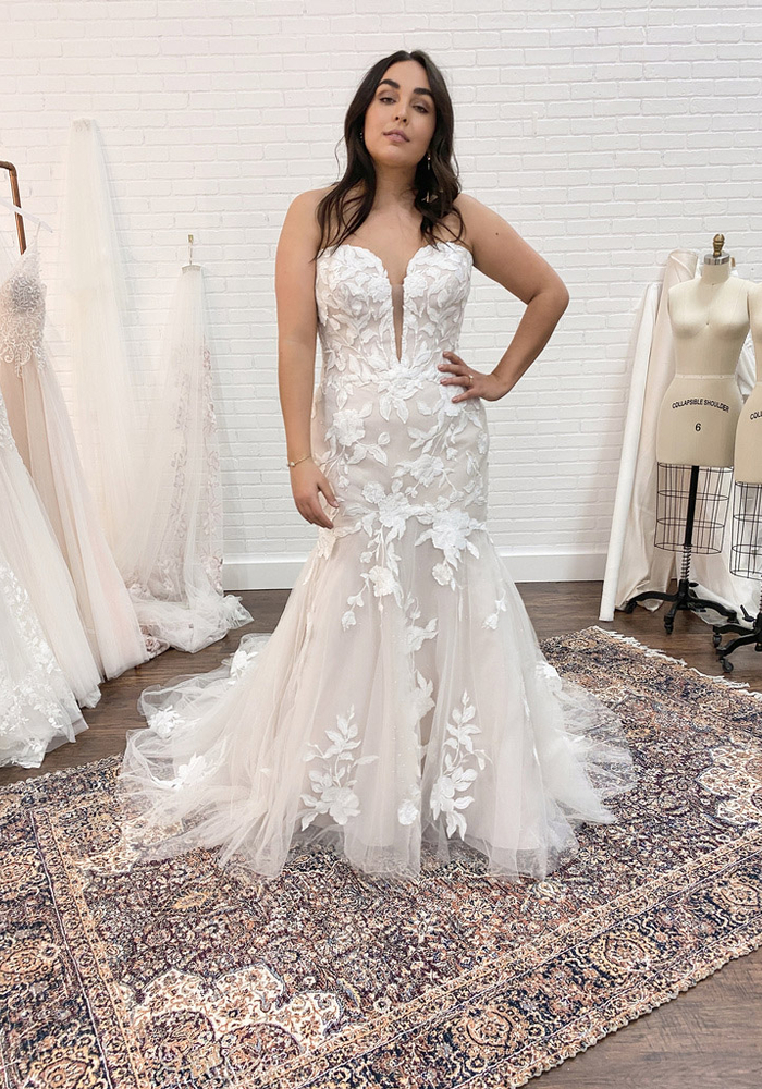 Rebecca Ingram Hattie AB16+