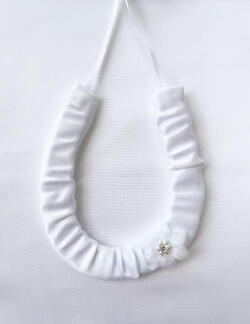 Organza floral horseshoe