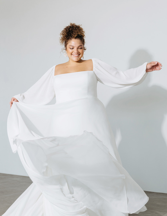 Jenny Yoo Louise AB16+