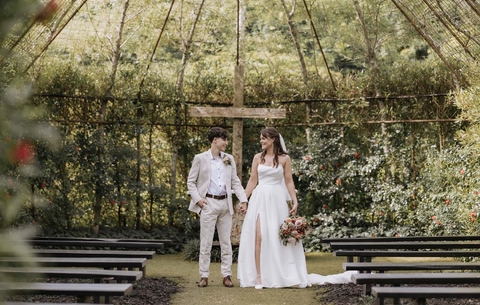 Captivating Garden Wedding at TreeChurch and Gardens