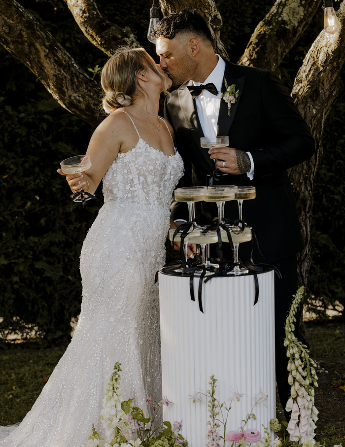 Forget Me Knot Whetu