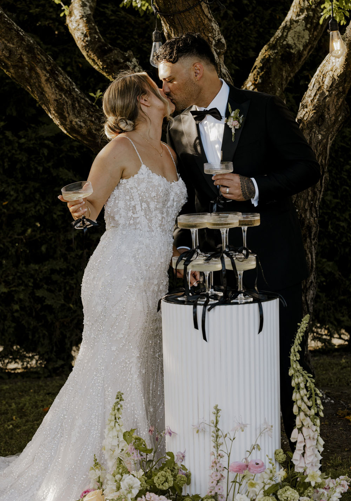 Forget Me Knot Whetu