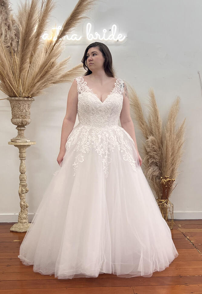 Forget Me Knot Pieter | Wedding Dress New Zealand