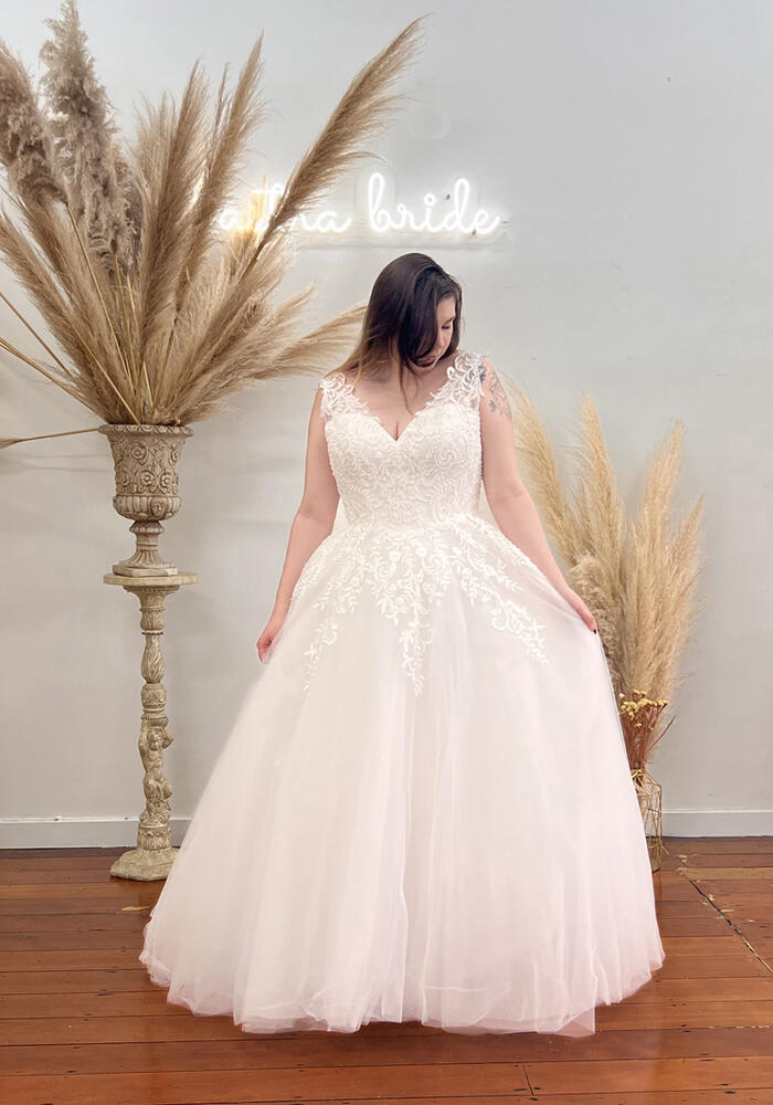 Forget Me Knot Pieter | Wedding Dress New Zealand