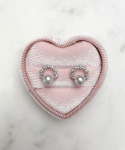 Diamante circle and pearl