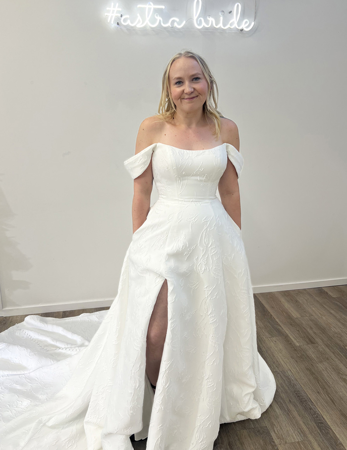 Forget Me Knot Singapore (Brocade)