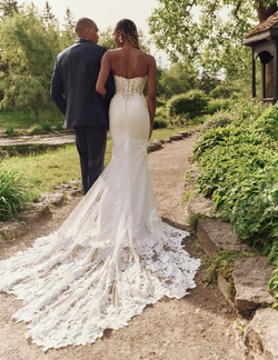 Maggie Sottero Yara Wedding Dress
