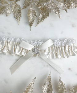 Luxe satin garter