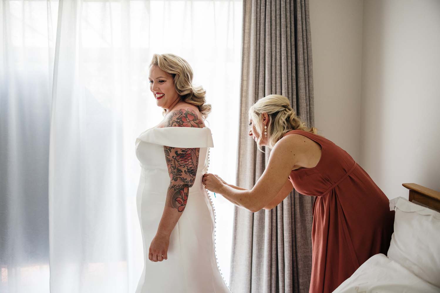 Sunny Auckland Lodge Wedding