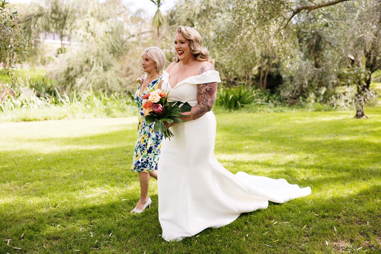 Sunny Auckland Lodge Wedding