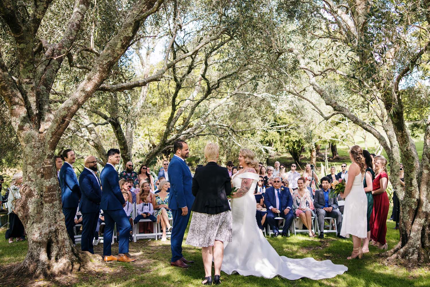 Sunny Auckland Lodge Wedding