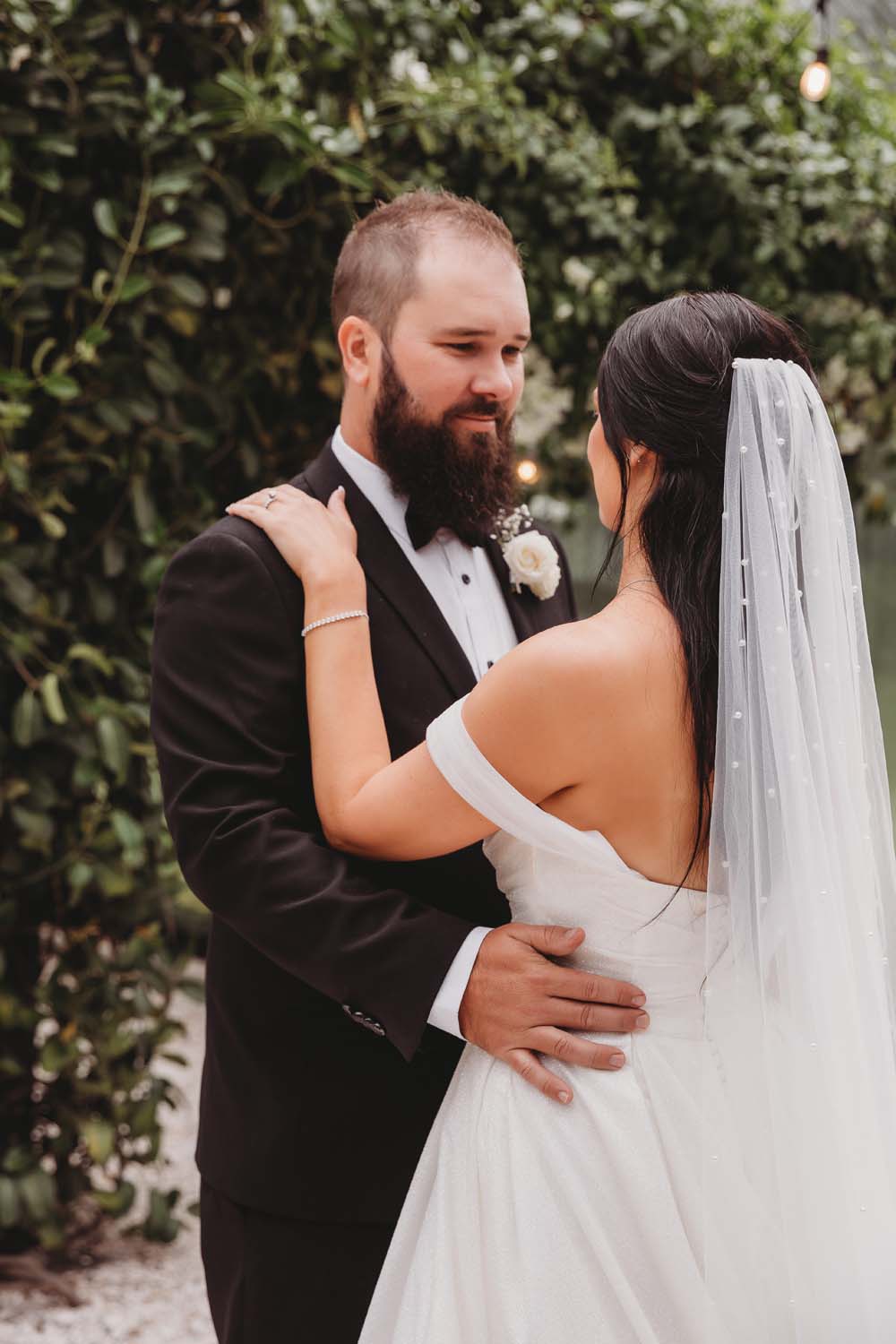 Dreamy Glasshouse Wedding at Black Walnut