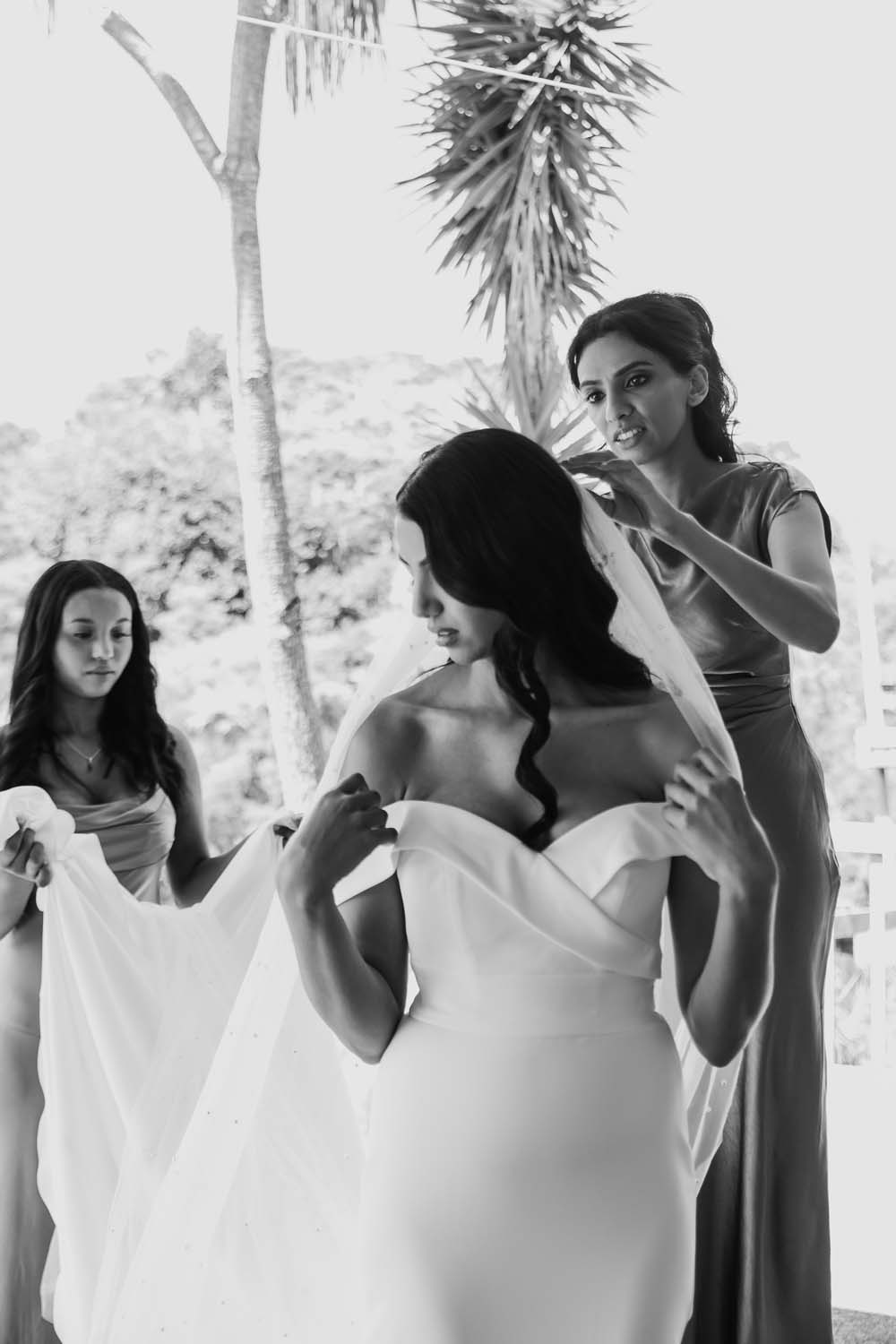 Scenic Vineyard Wedding at Turanga Creek 