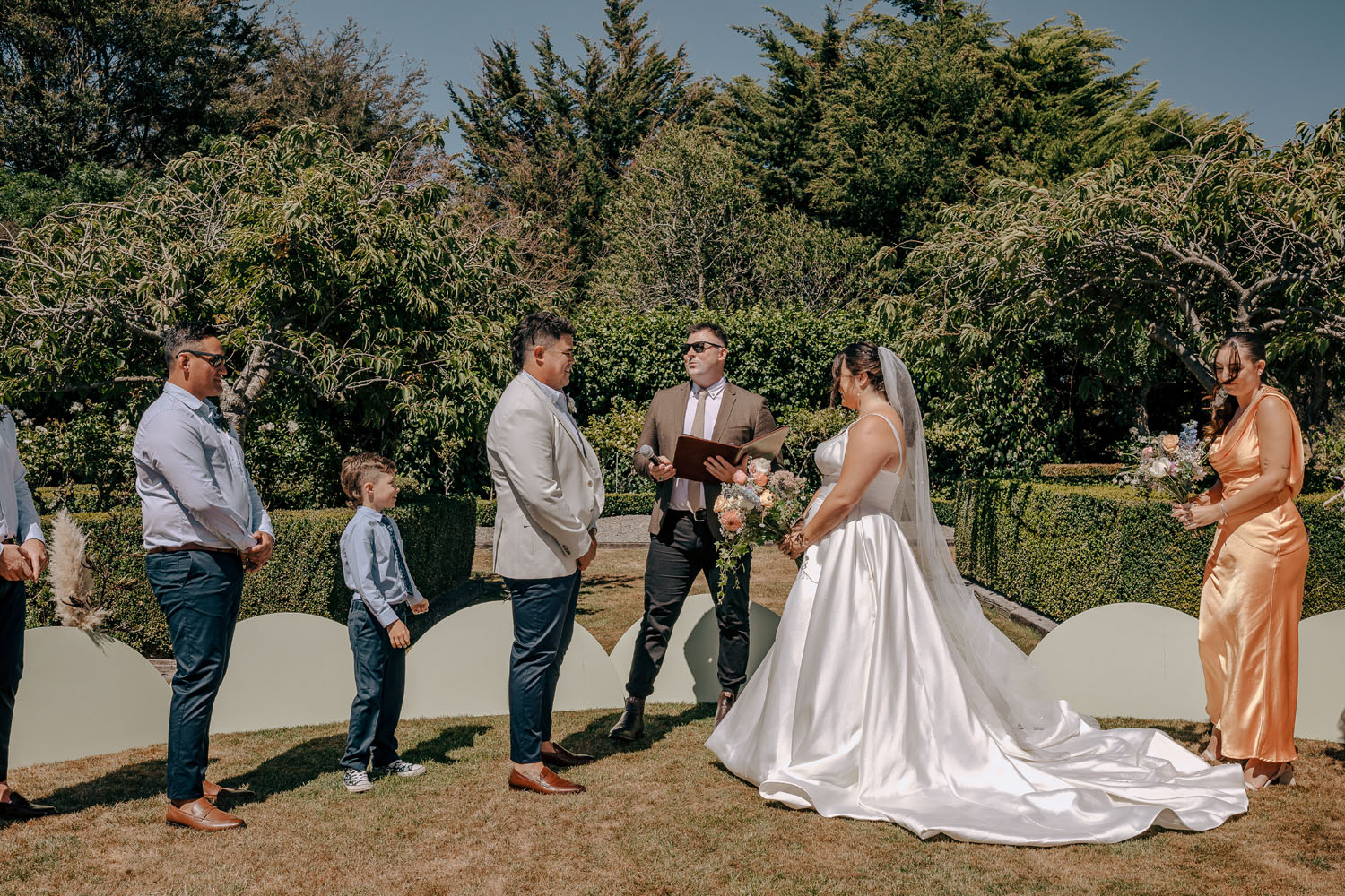 Sunny Summer Country Wedding at Brackenridge