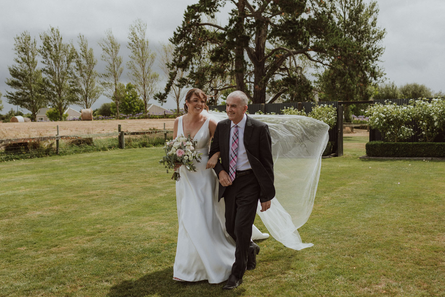 Cheerful Country Wedding in Martinborough