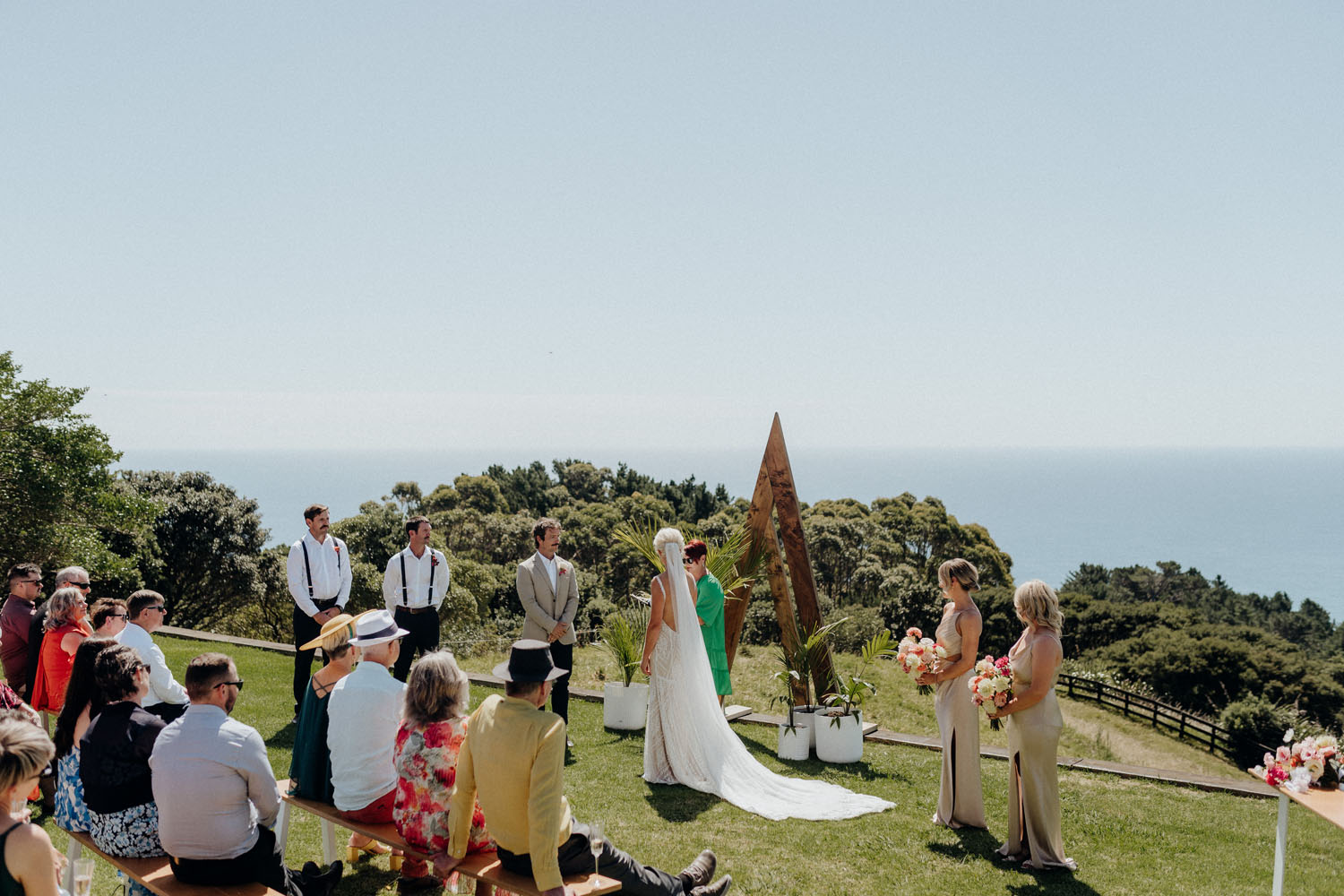Relaxed and Fun Wedding in Raglan 