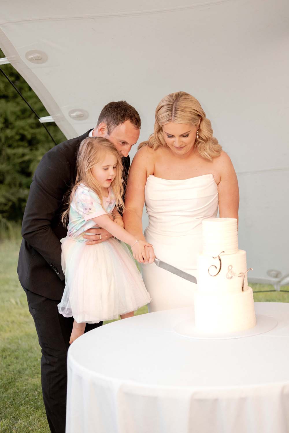 Picturesque Lodge wedding at Jakama Lodge 