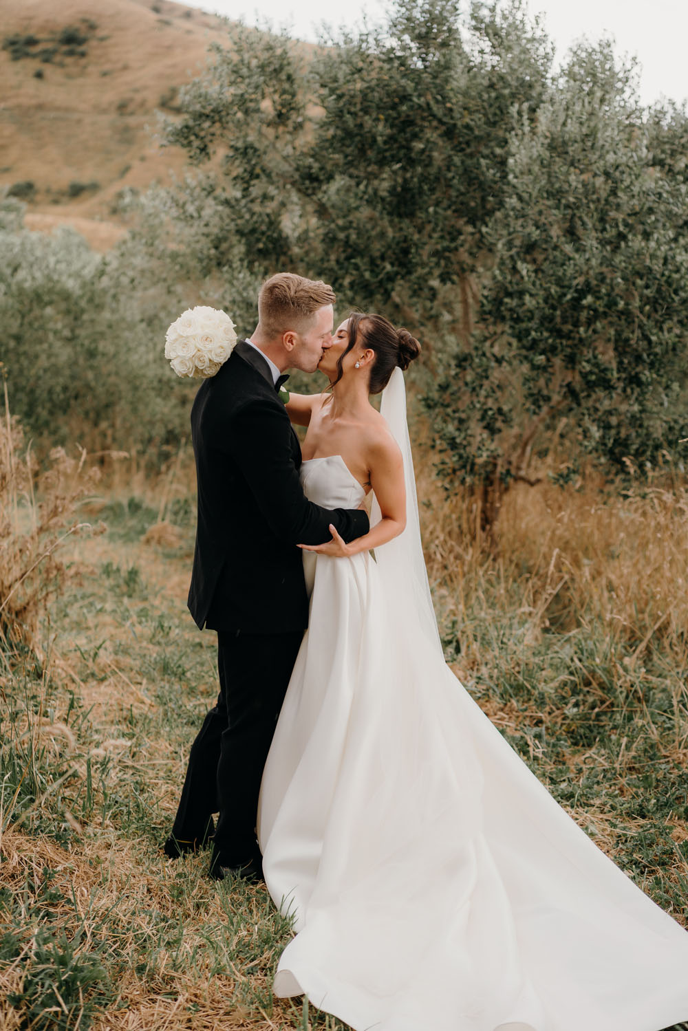 Romantic Auckland Wedding at Bracu Estate