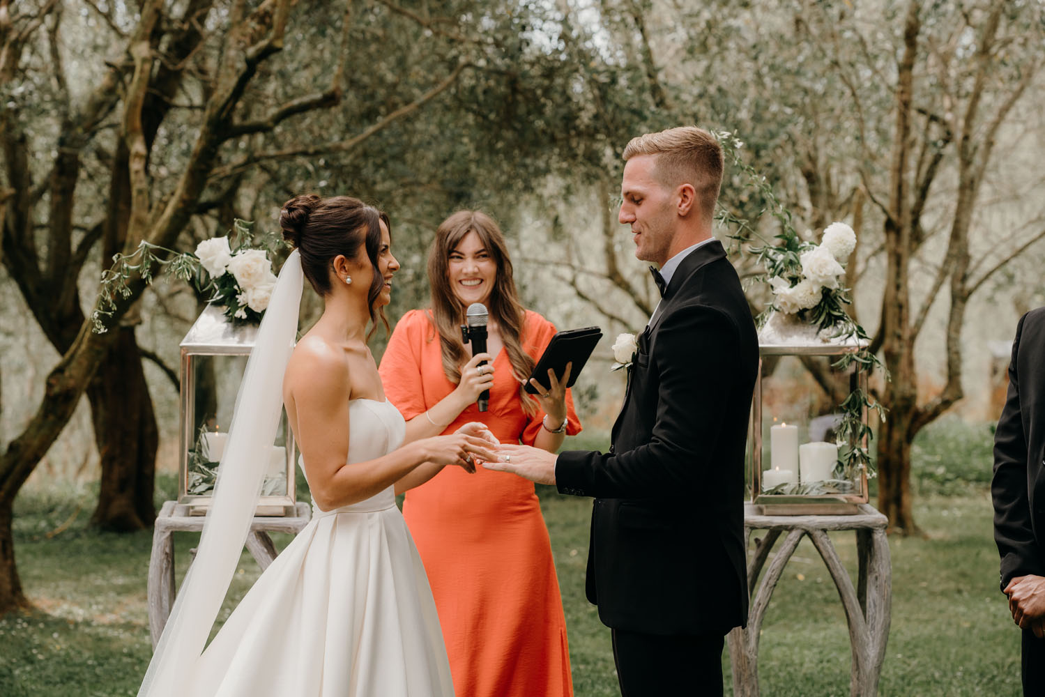 Romantic Auckland Wedding at Bracu Estate