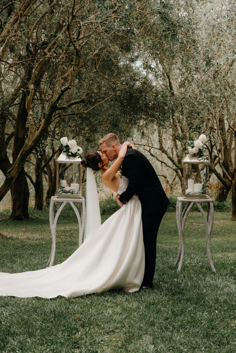 Romantic Auckland Wedding at Bracu Estate