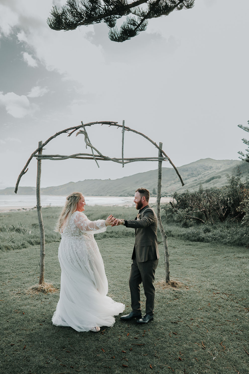 Dreamy Beach Wedding in Gisborne