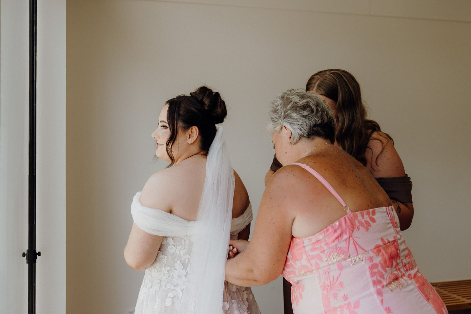 Romantic Outdoor Wedding at Kauri Bay Boomrock