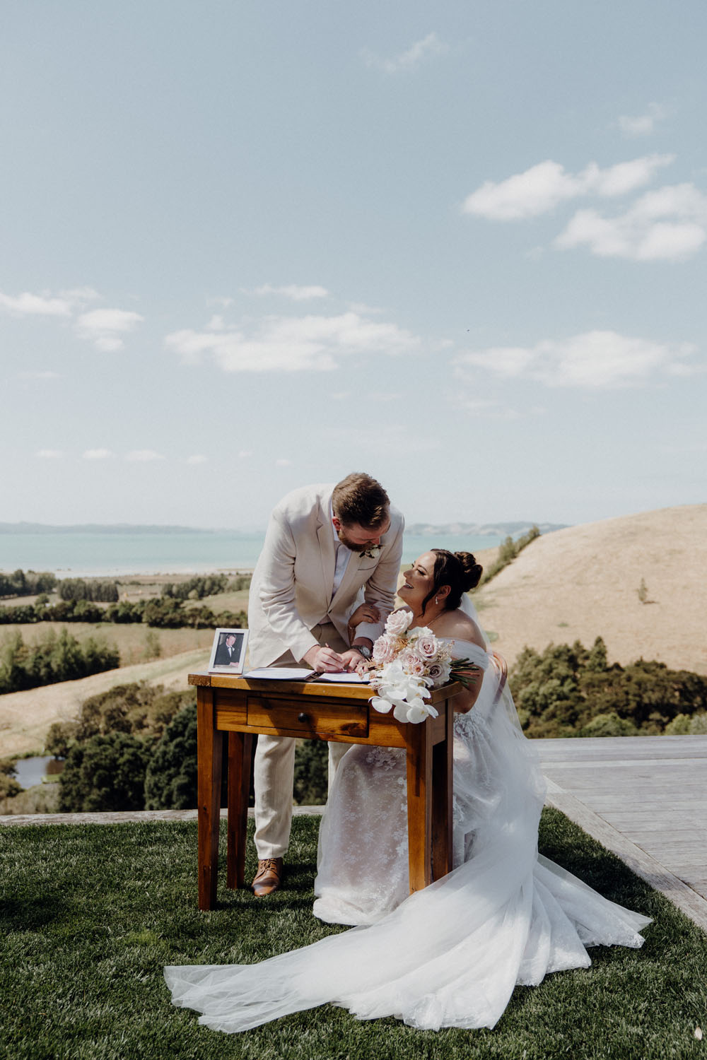 Romantic Outdoor Wedding at Kauri Bay Boomrock