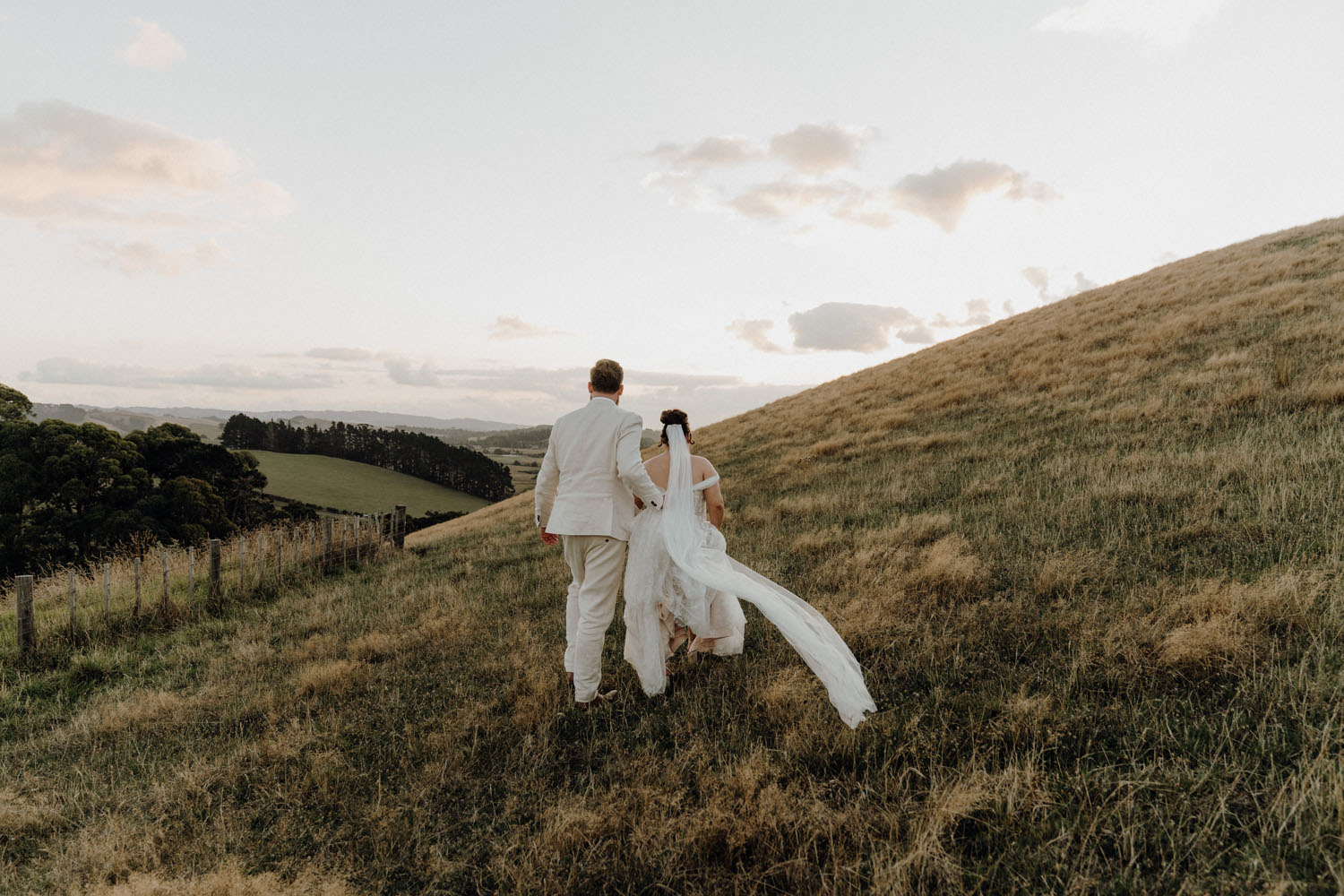 Romantic Outdoor Wedding at Kauri Bay Boomrock