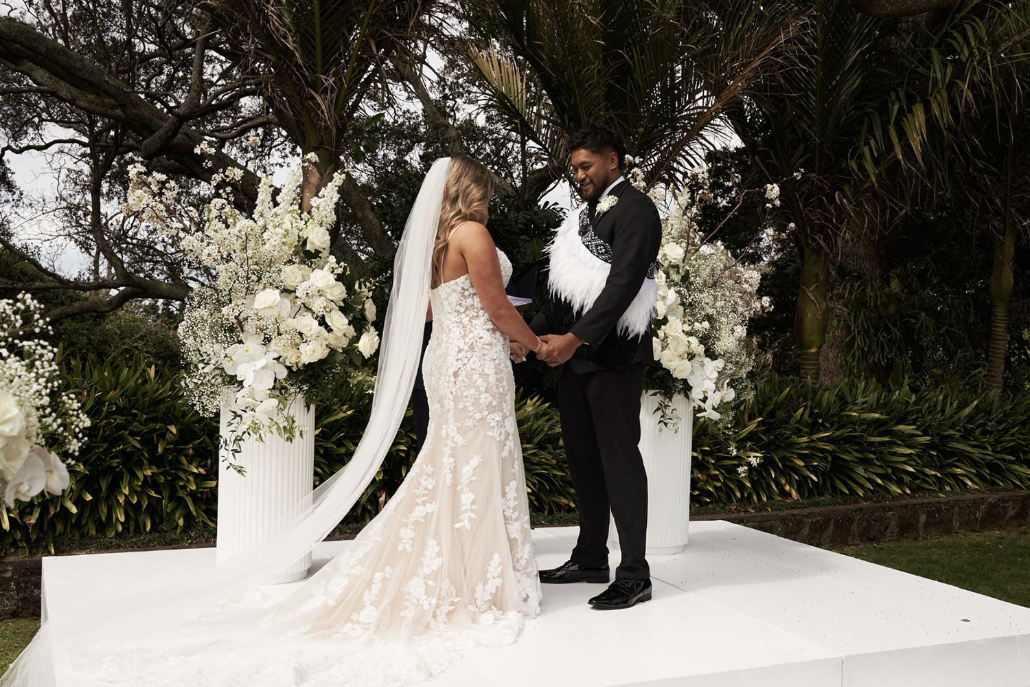 Captivating Estate Wedding at Puketutu Island Estate