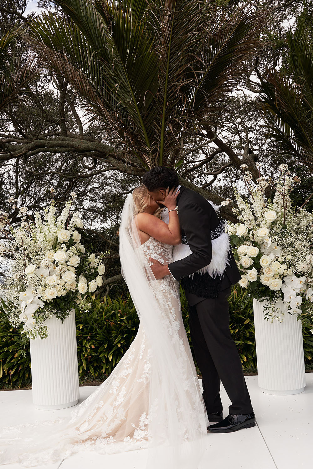 Captivating Estate Wedding at Puketutu Island Estate