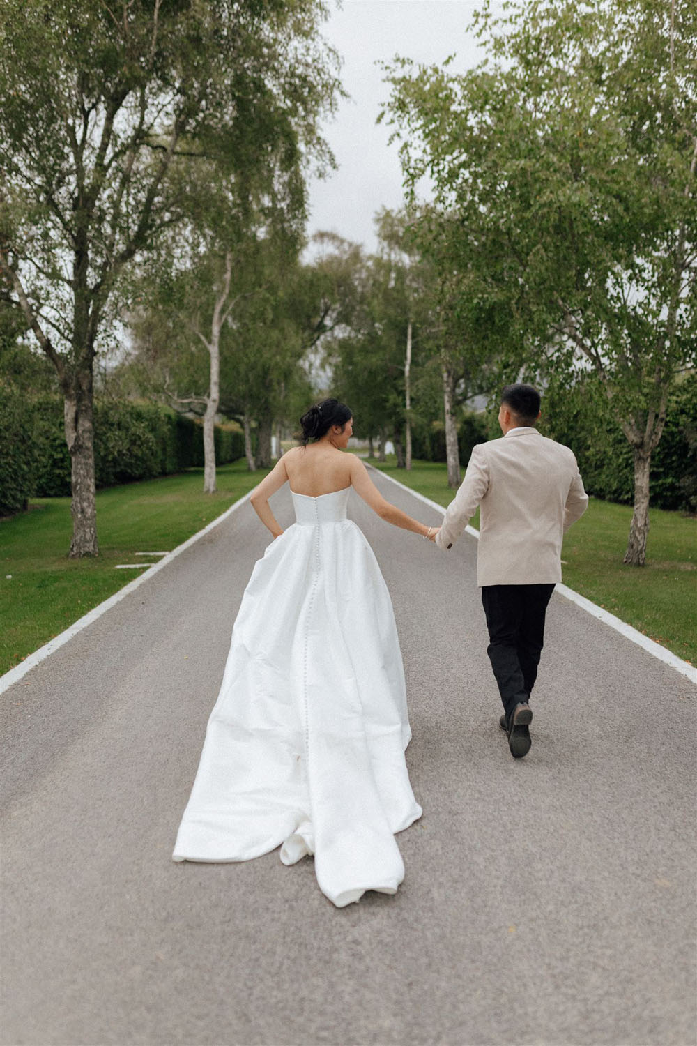 Dreamy Summer Park Wedding at Tatum