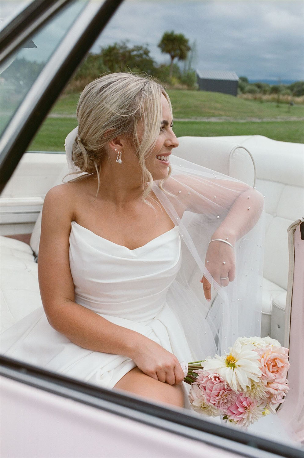 Idyllic Outdoor Wedding at Backpaddock Lakes