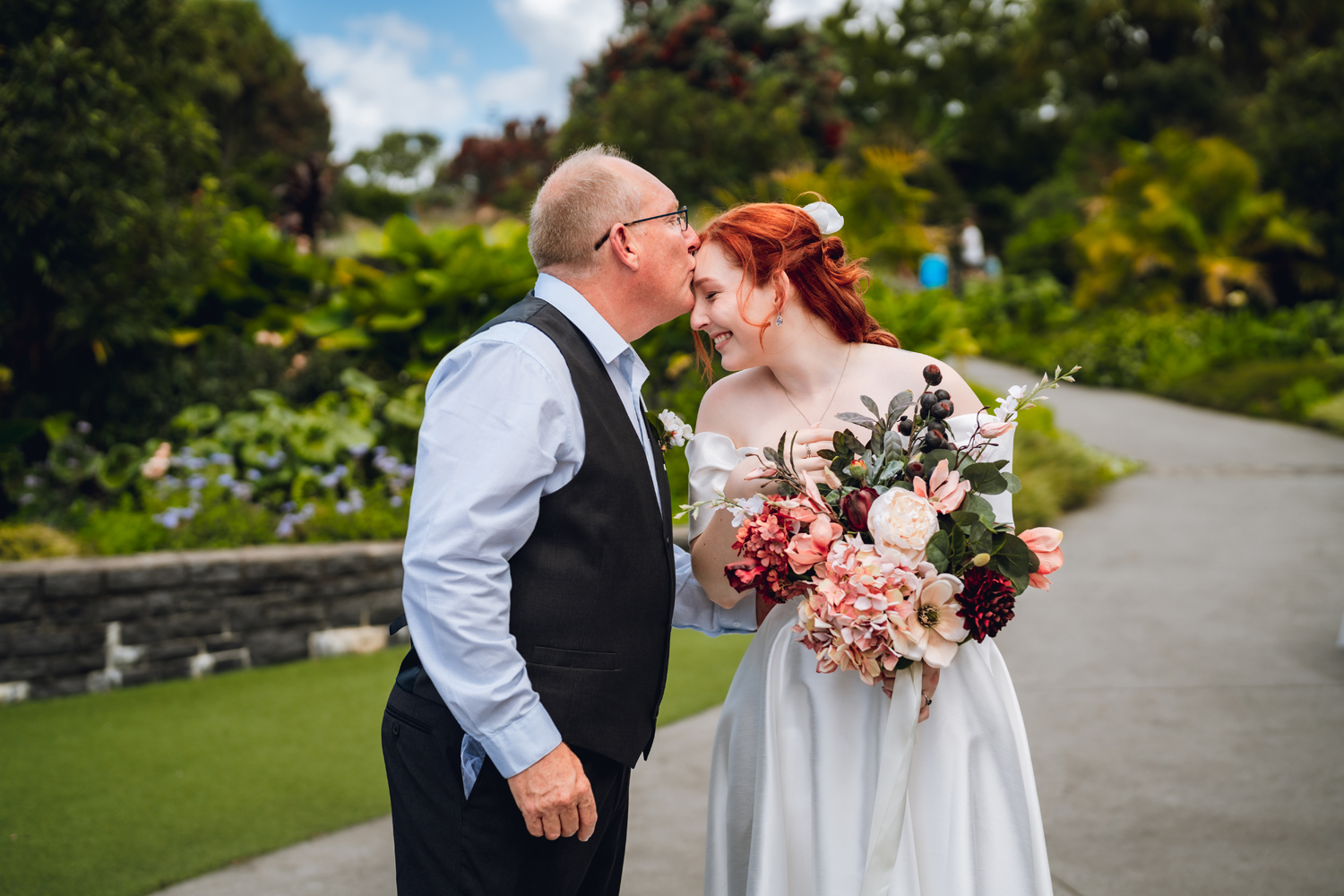 Intimate Garden Wedding in Auckland