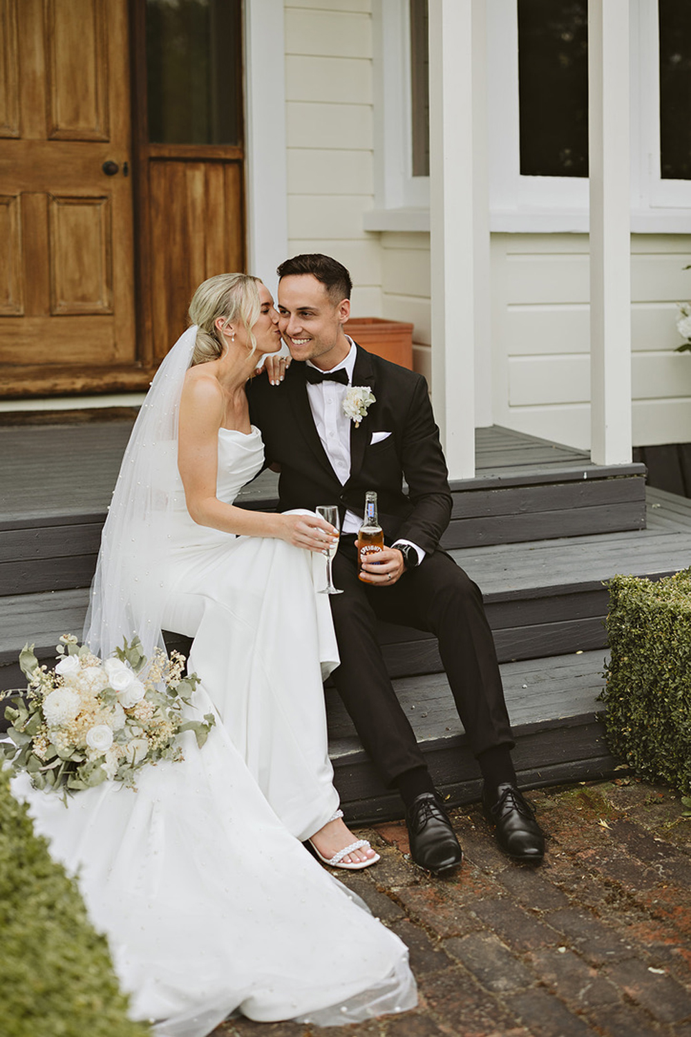 Beautiful Lodge Wedding at Broadlands Lodge