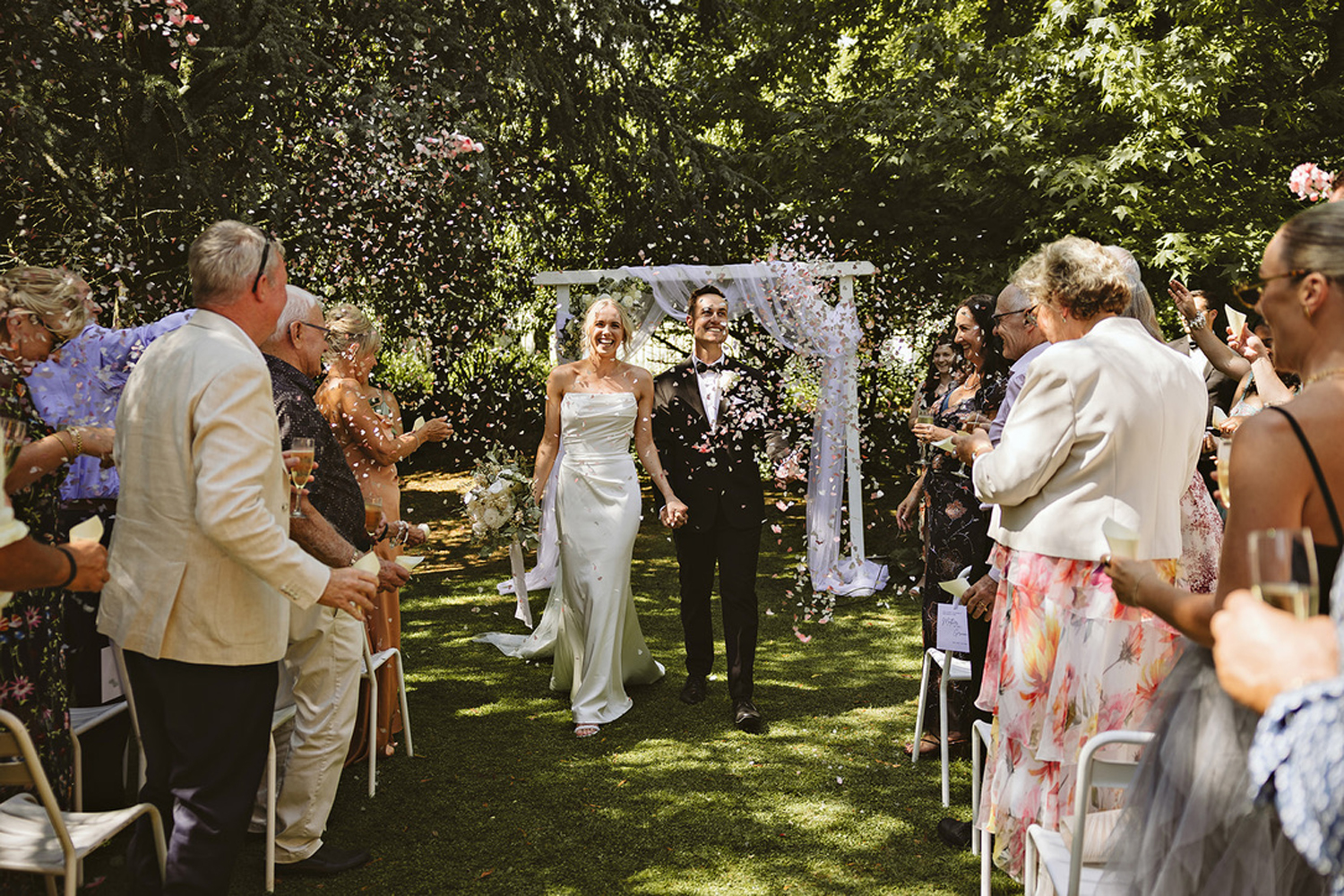 Beautiful Lodge Wedding at Broadlands Lodge