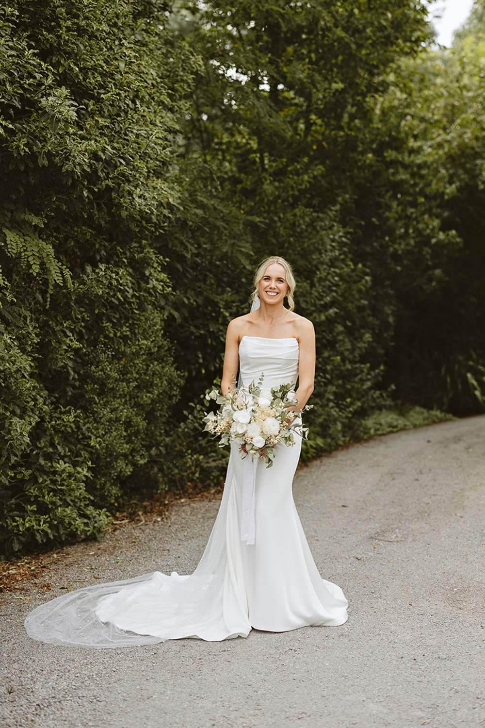 Beautiful Lodge Wedding at Broadlands Lodge