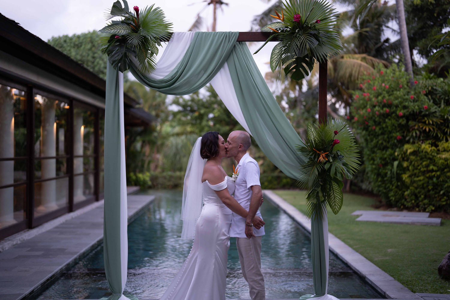 Tropical Estate Wedding in Bali