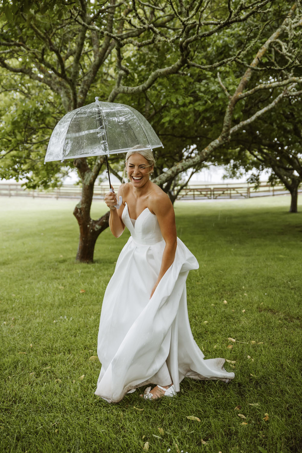 Fun Estate Wedding in Tauranga