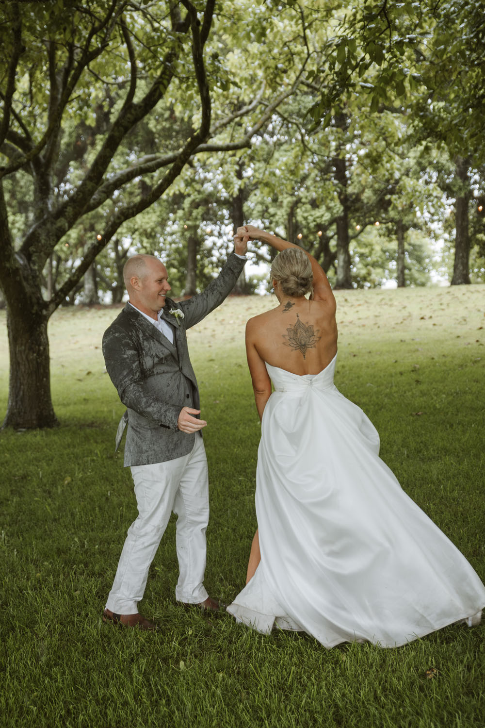 Fun Estate Wedding in Tauranga