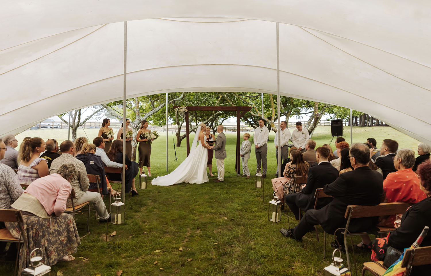 Fun Estate Wedding in Tauranga