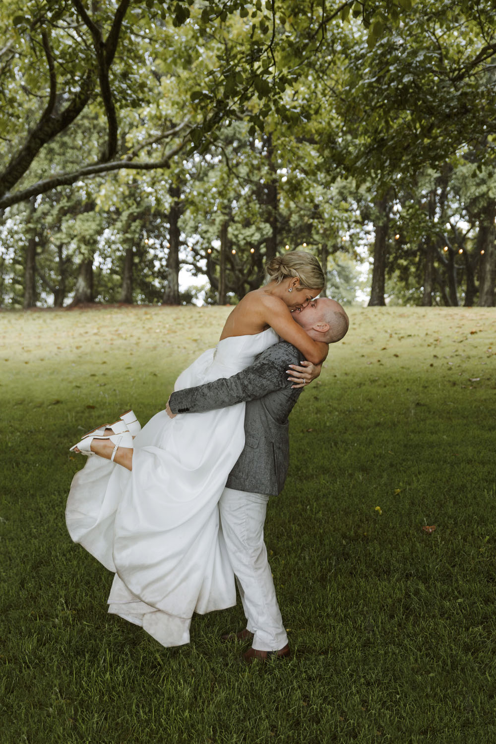 Fun Estate Wedding in Tauranga