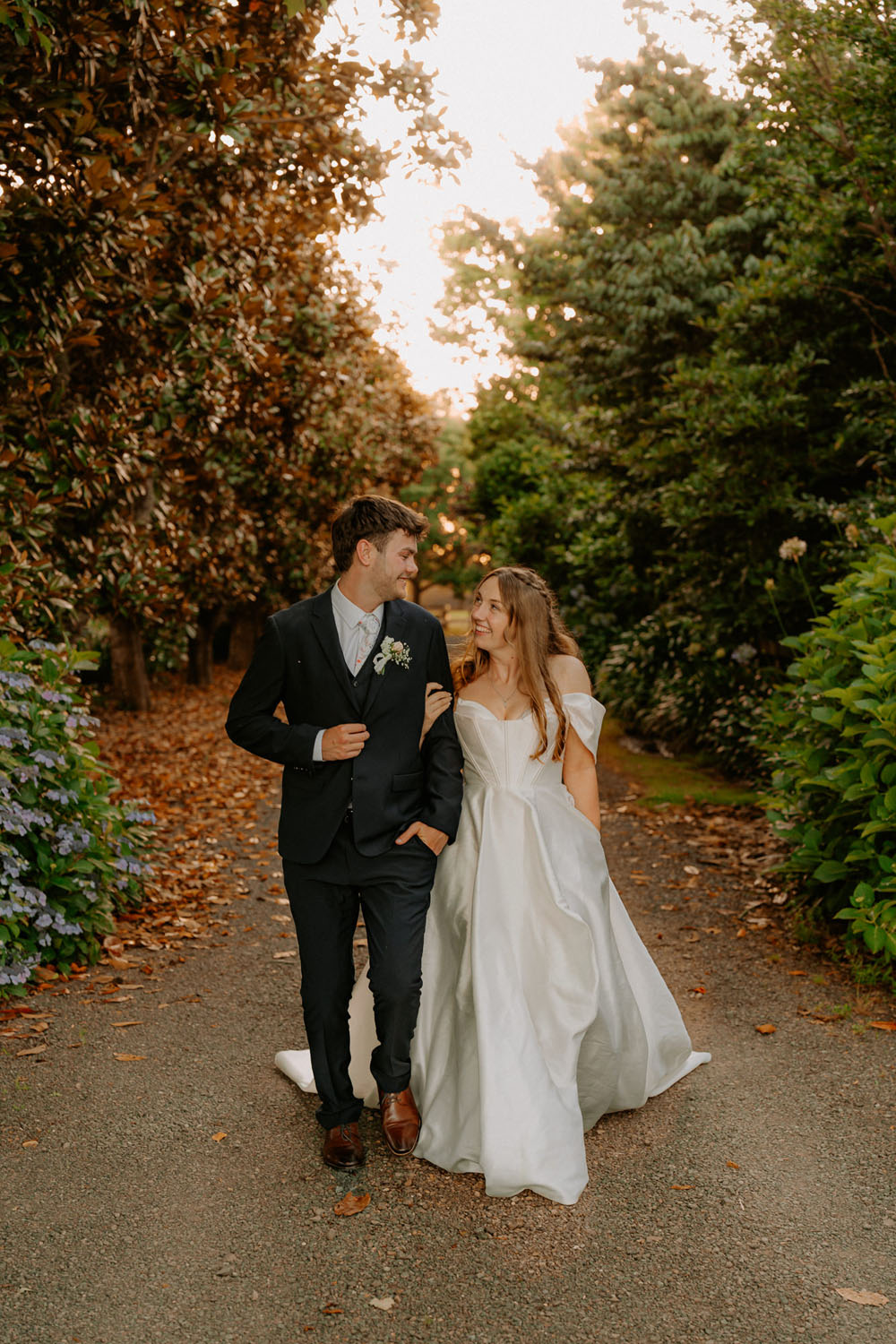 Dreamy Outdoor Wedding in Ngāruawāhia