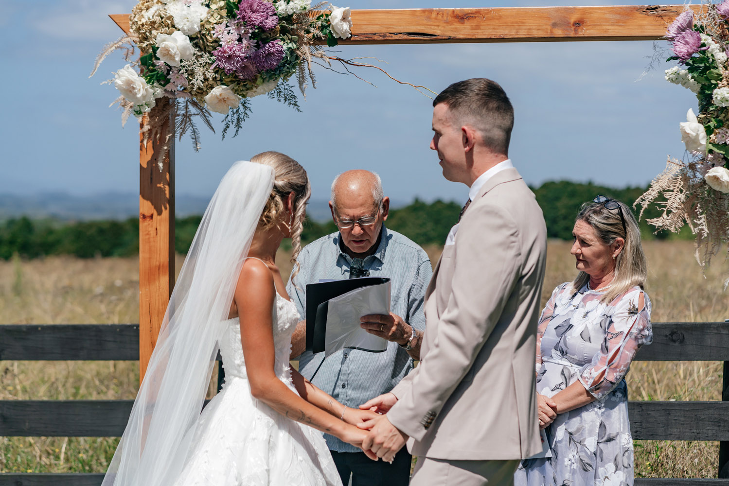 Radiant Countryside Wedding in Northland