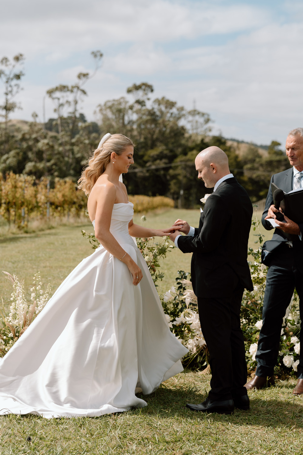 An Elegant Outdoor Wedding at The Hunting Lodge